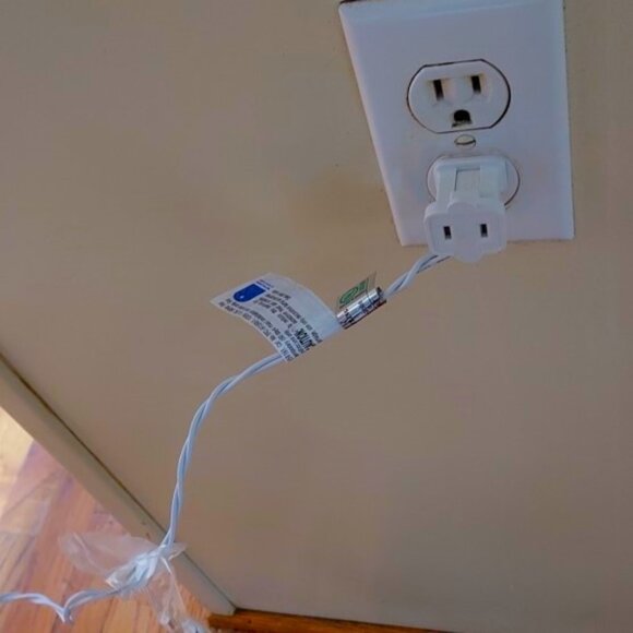 QVC BETHLEHEM 50 CT WINDOW MIMI ICICLE LIGHT (16 SETS) NWT - Picture 11 of 14